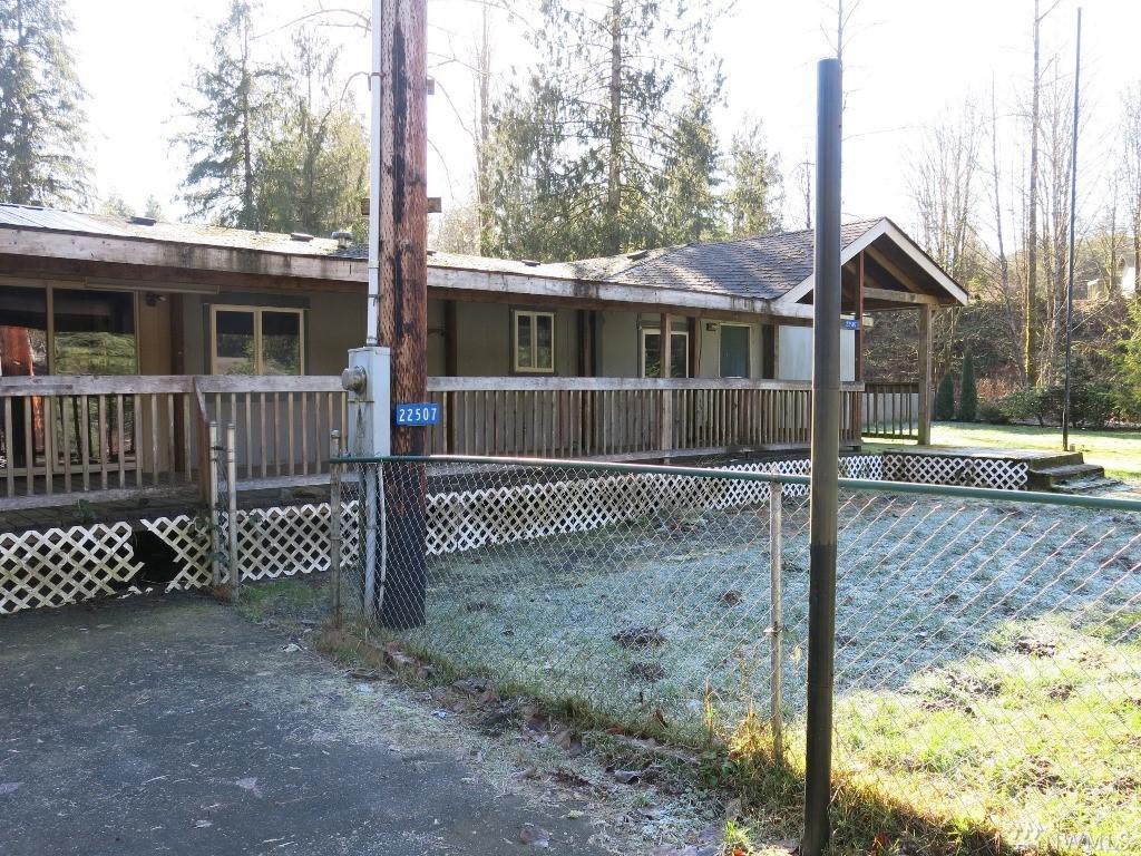 22507 137th St - Photo 1