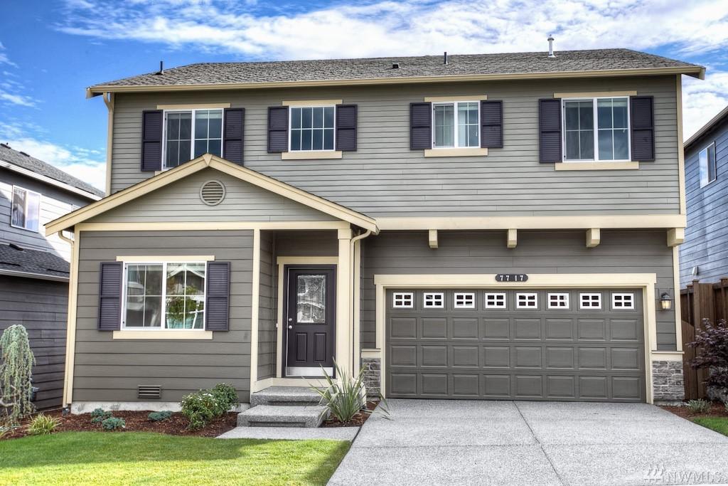 704 100TH Ave - Photo 1