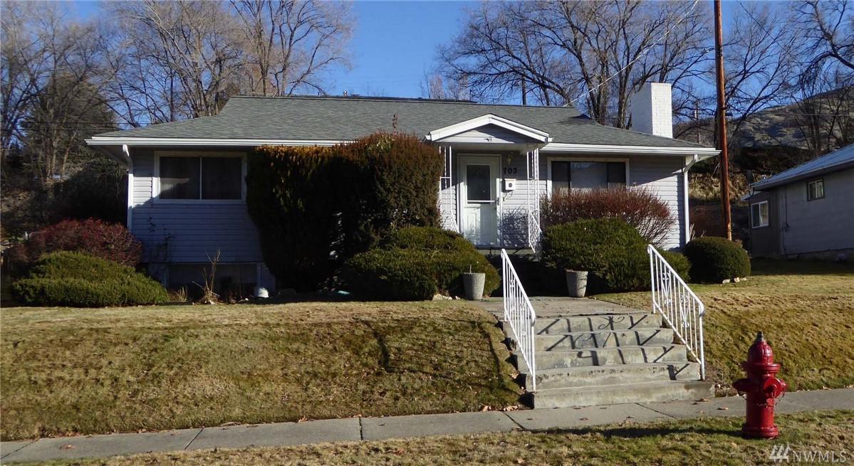 703 Aspen St - Photo 1