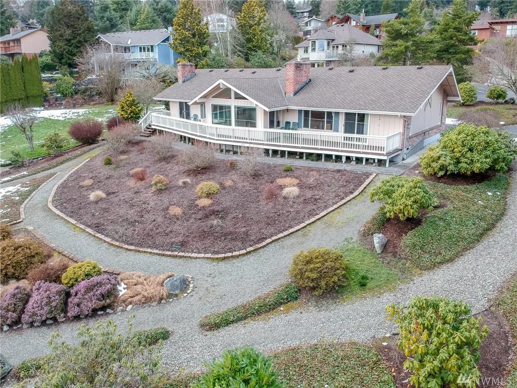 12302 138th Ave - Photo 1