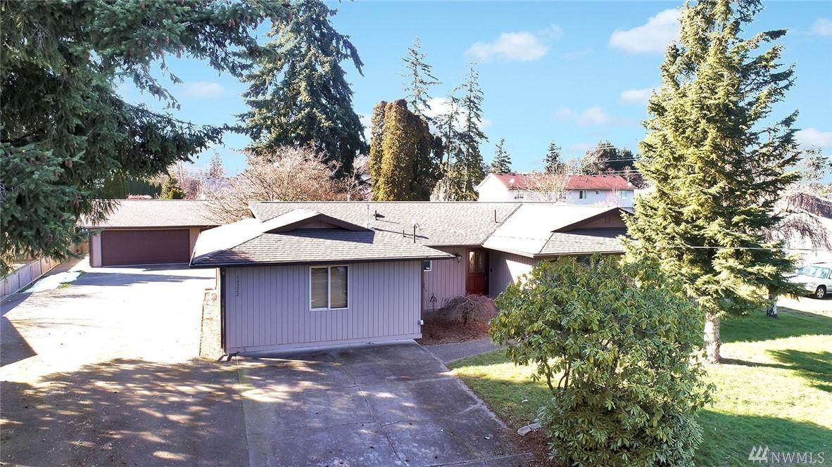 13222 29th Ave - Photo 1