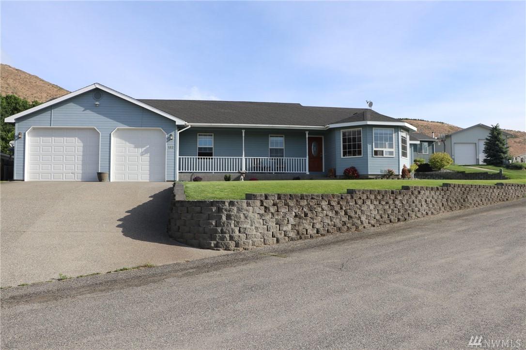 112 Pryor Dr - Photo 1
