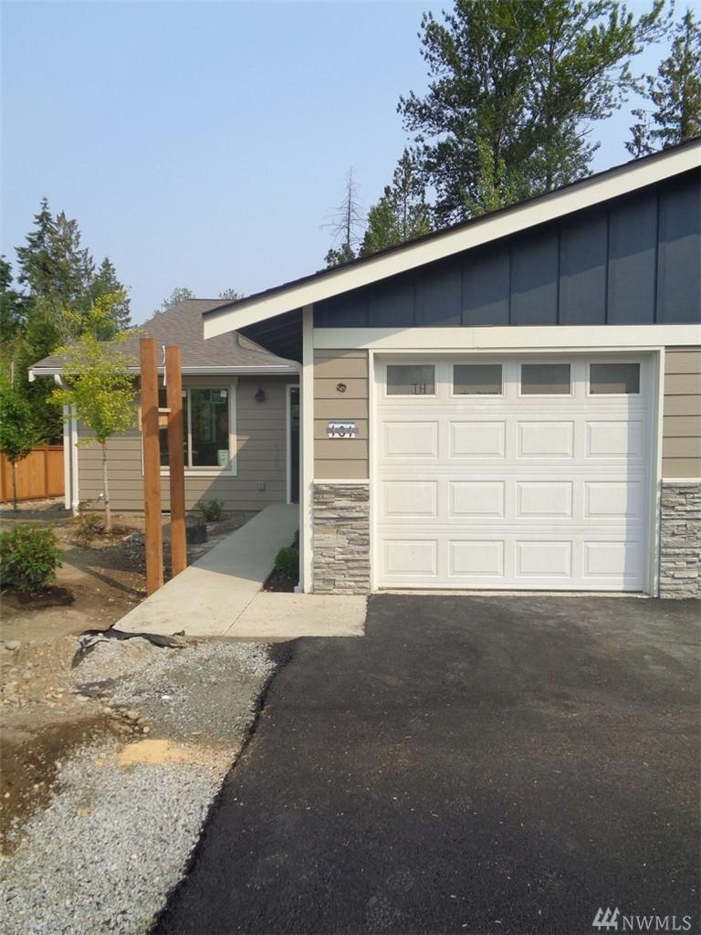600 Highlands Pkwy - Photo 1