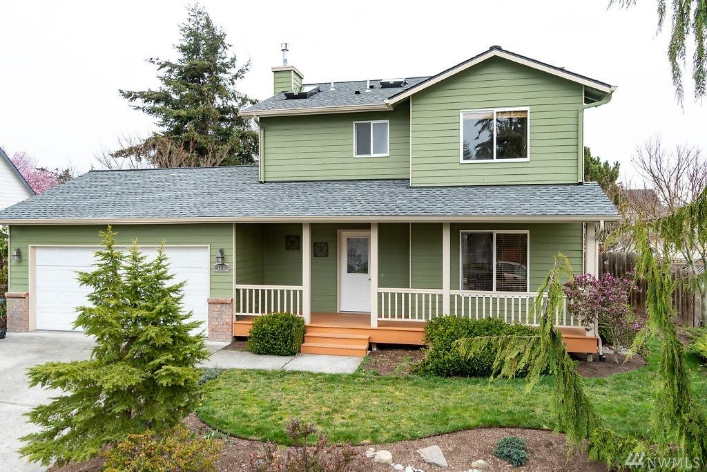 726 Puffin St - Photo 1