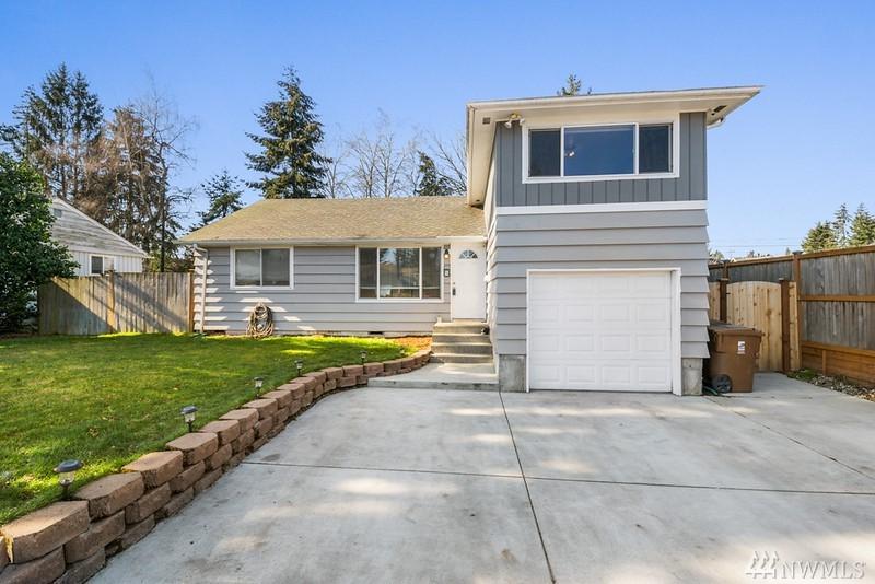 4338 N Pearl Street - Photo 1