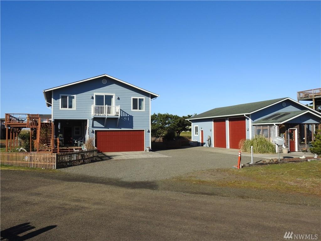 32808 G St - Photo 1