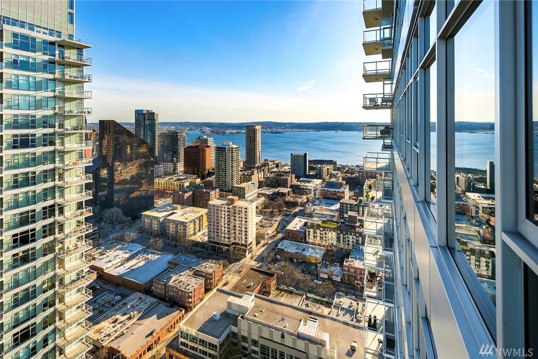 583 Battery St - Photo 1