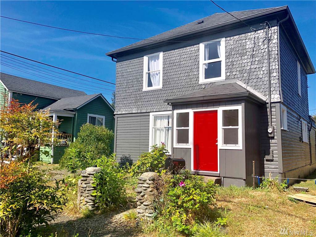 208 D St - Photo 1