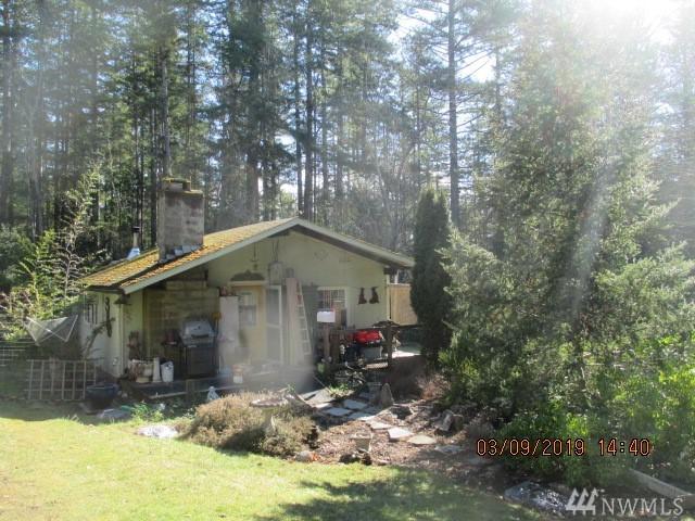 141 Oak St - Photo 1