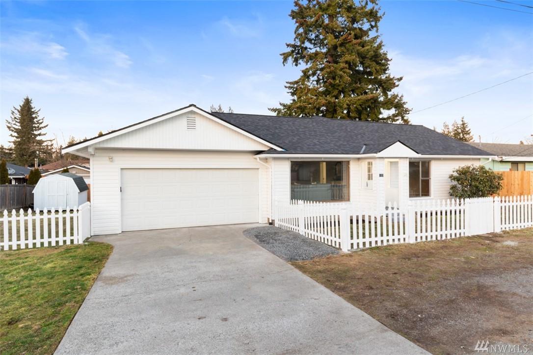 1401 Palm Ave - Photo 1