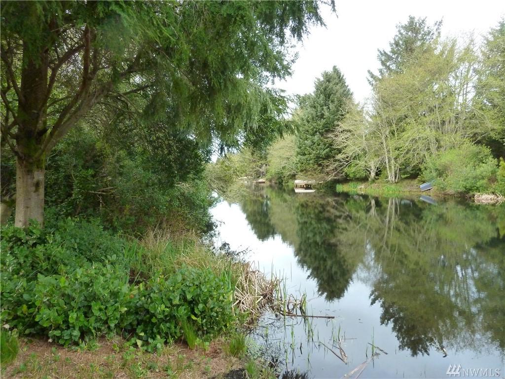 778 Island Cir - Photo 1