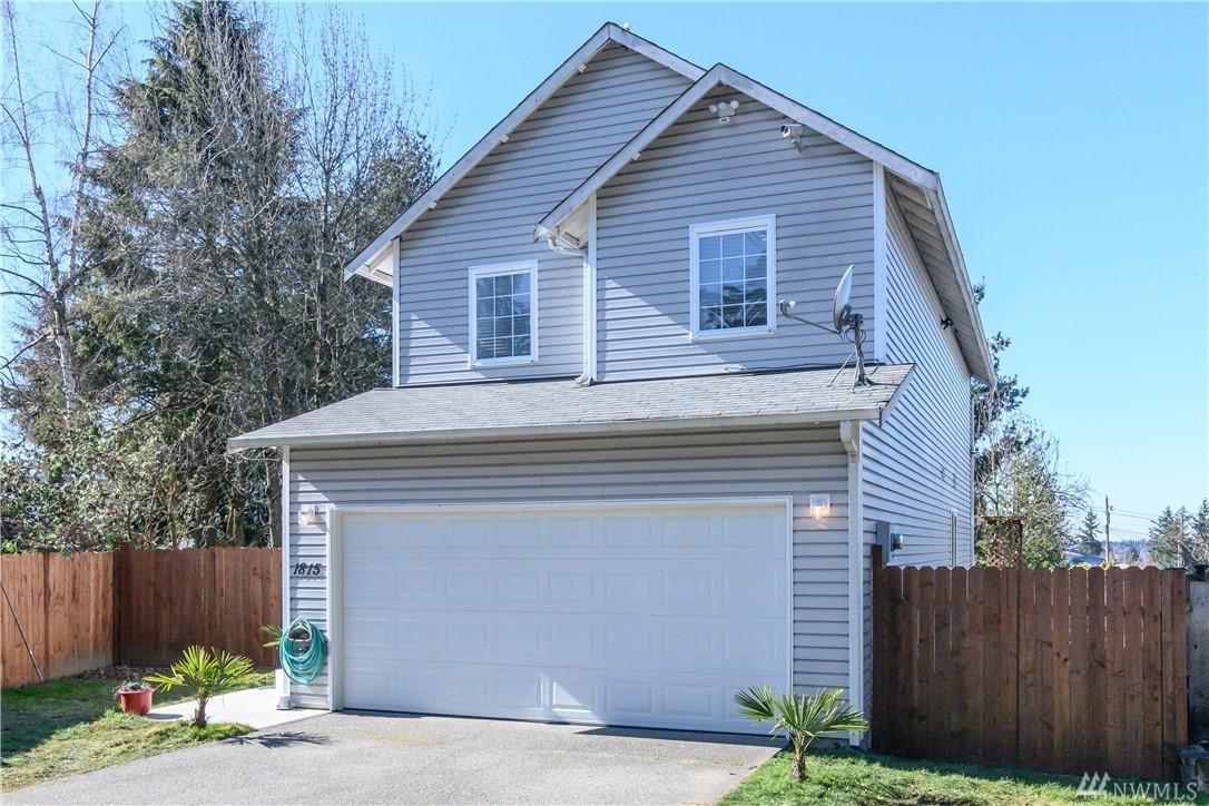 1815 Harrington Ave - Photo 1