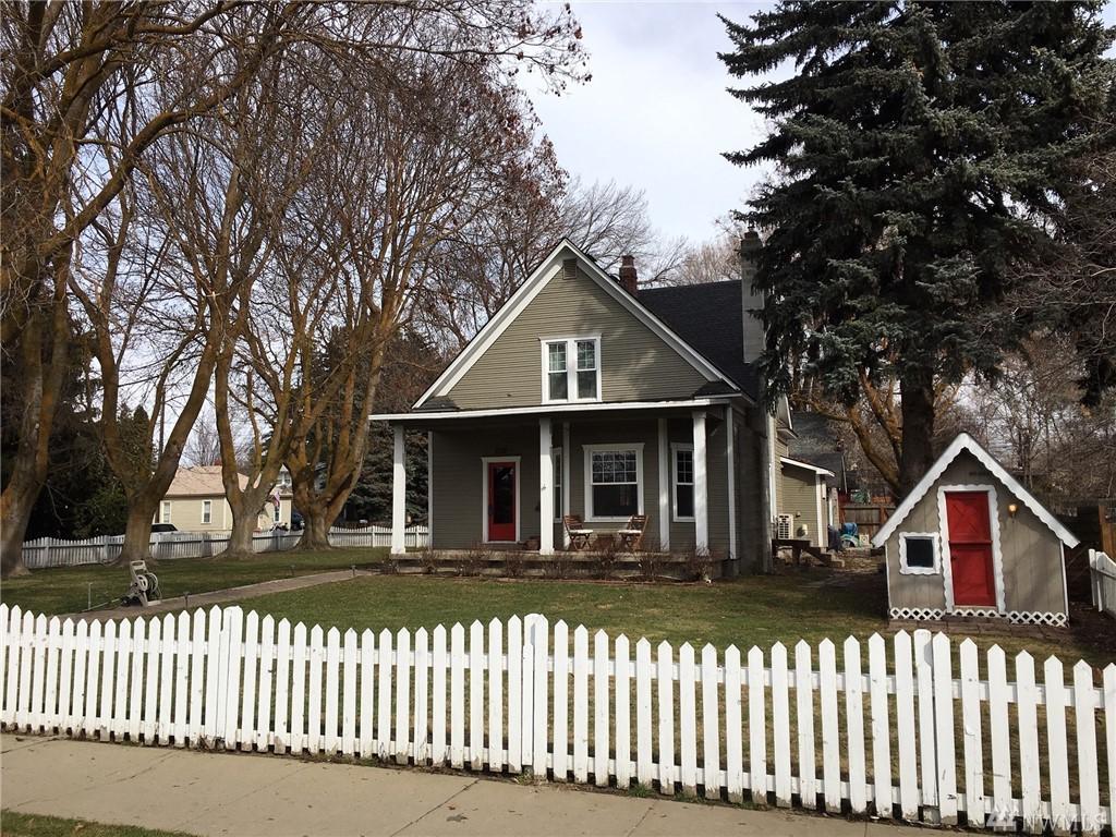 210 Sampson St - Photo 1