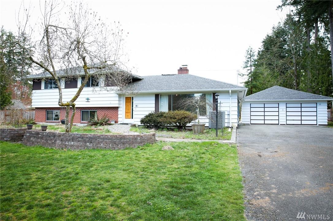 11002 147th St.E. - Photo 1