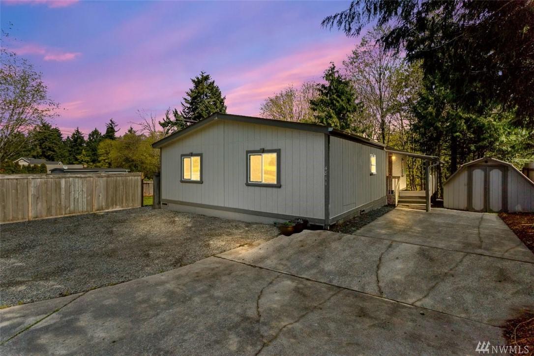 4811 33rd Av Ct - Photo 1