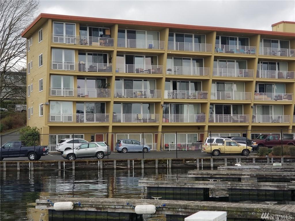 9520 Rainier - Photo 1