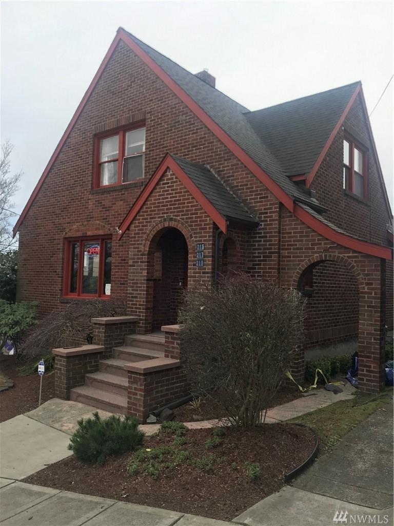 215 6th St - Photo 1