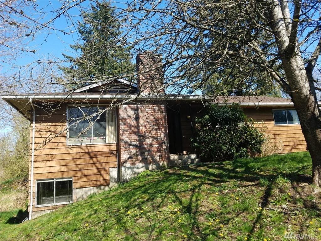 2113 252nd St - Photo 1