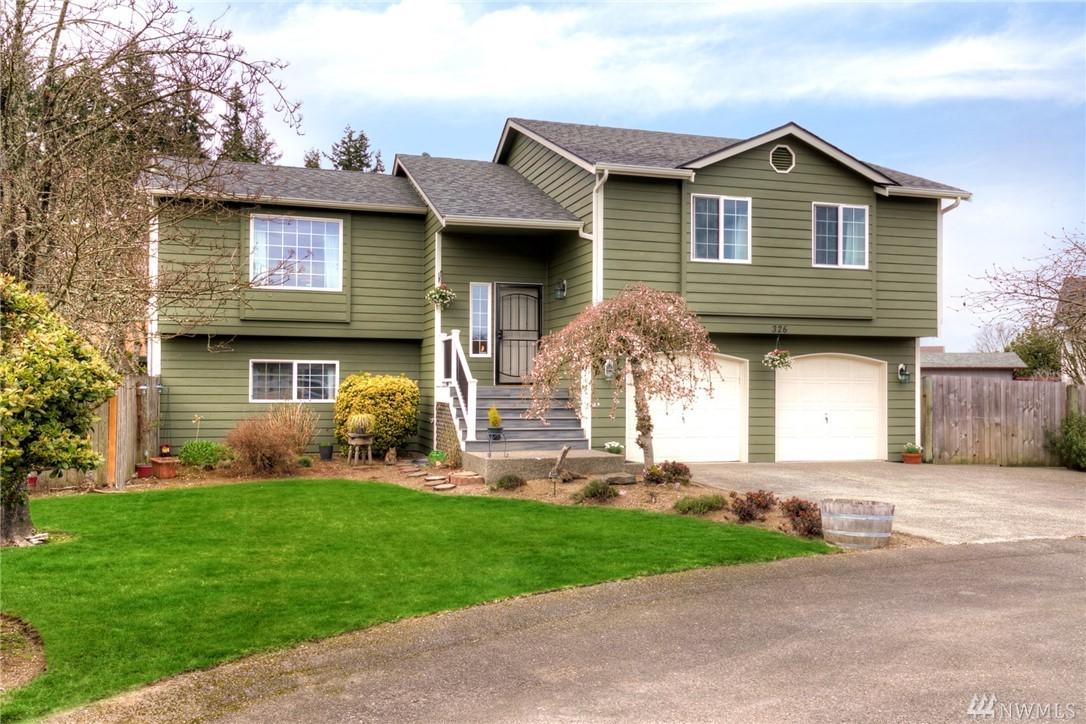 326 Maple Dr - Photo 1