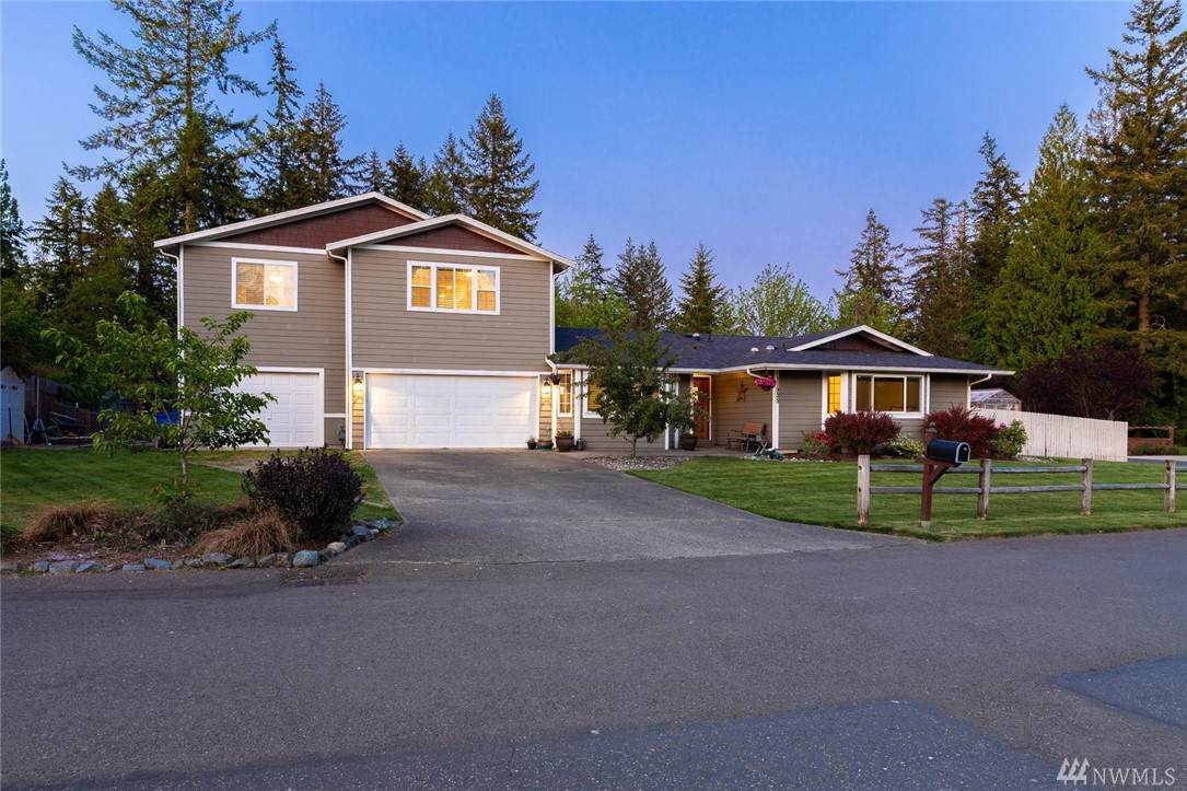11925 39th Ave - Photo 1