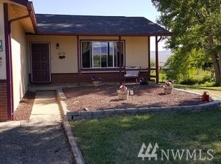 404 Ridgeview Lane - Photo 1