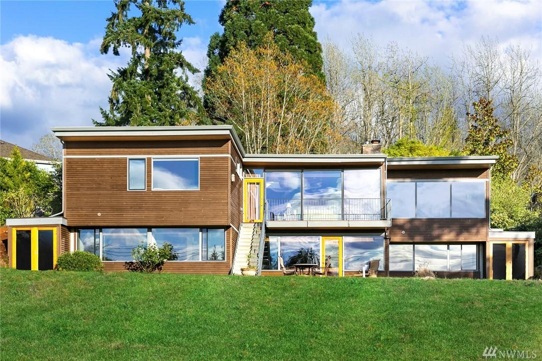 435 140th Ave - Photo 1