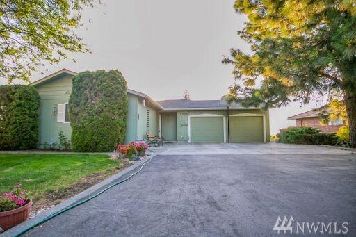 4904 Bluff Dr - Photo 1