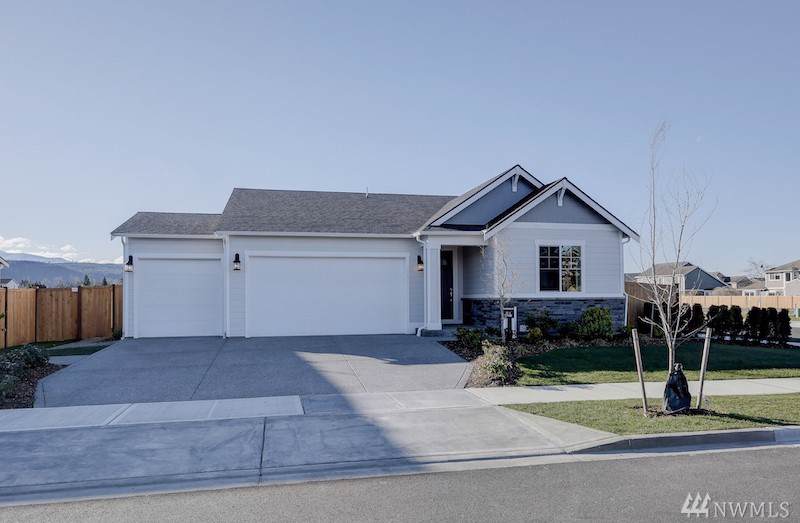 1533 Nanevicz Ave - Photo 1