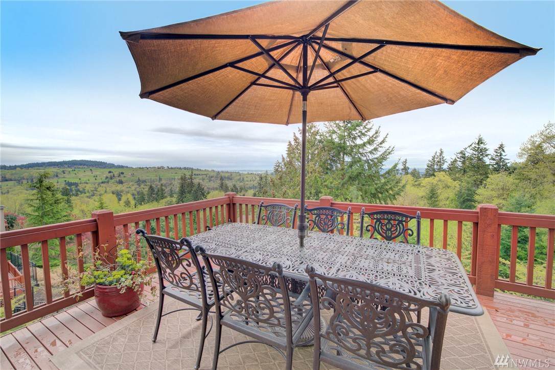 5905 153rd Ave - Photo 1