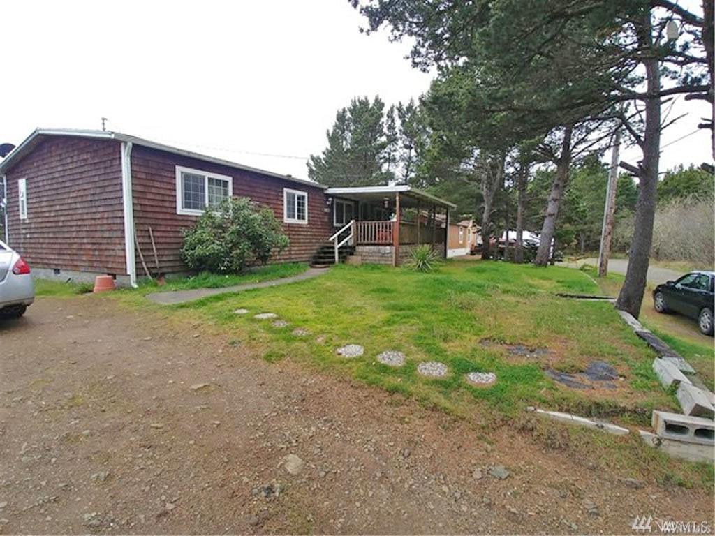 1006 51 Lane - Photo 1