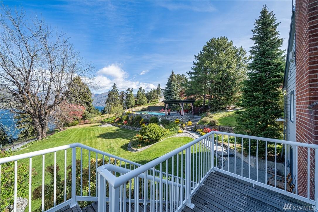 220 Pine Crest Place - Photo 1