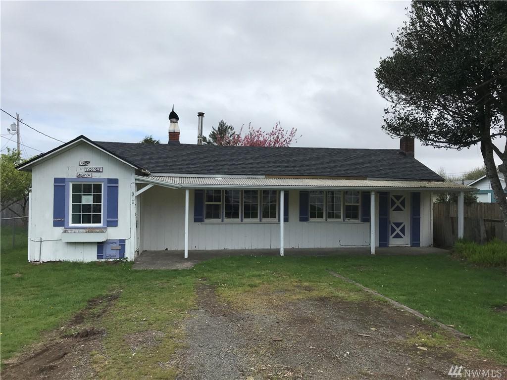 310 4th St - Photo 1