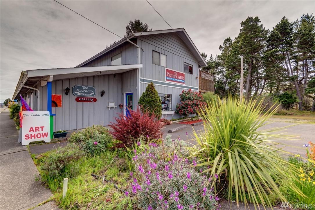 711 Pacific Ave - Photo 1