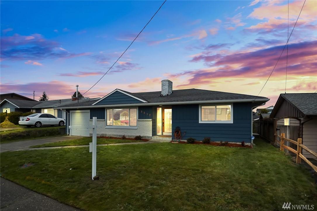 2217 Jade Ave - Photo 1