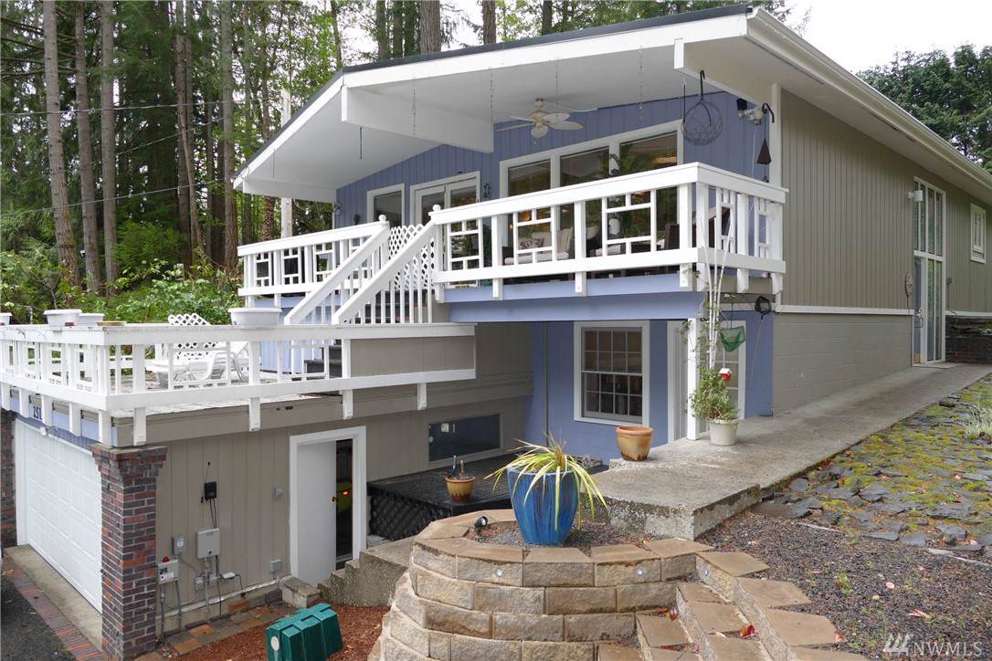 2515 Country Club Rd - Photo 1