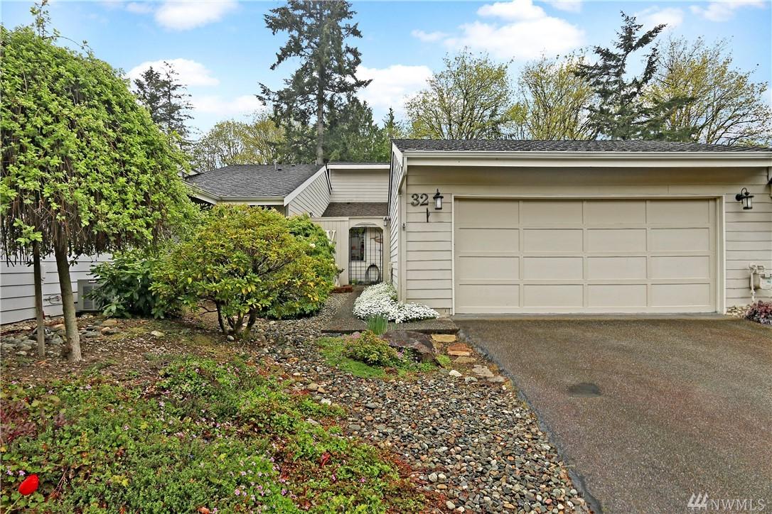 15800 Village Green Dr - Photo 1