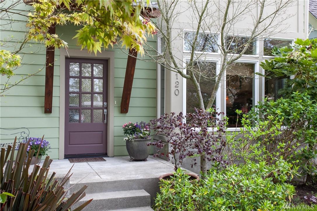 120 Wood Ave - Photo 1