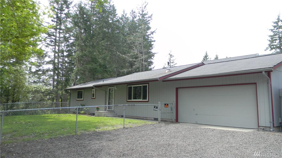721 Larson Blvd - Photo 1