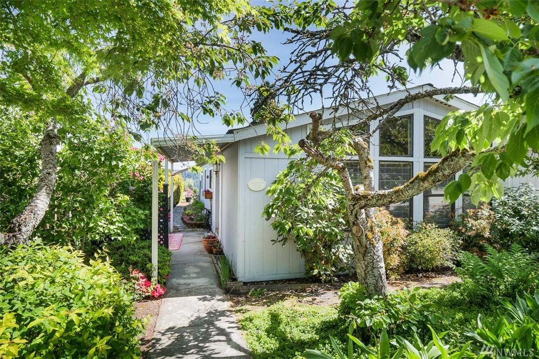 17102 Woodcrest Dr - Photo 1