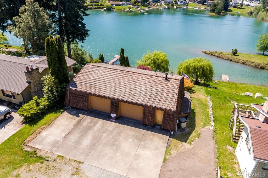 3106 Deer Island Dr - Photo 1