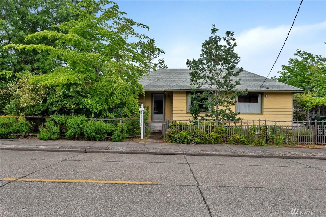 10246 63rd Ave - Photo 1