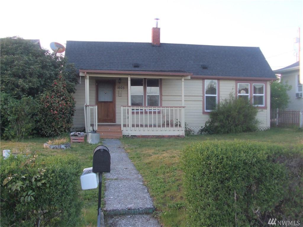 1605 3rd St - Photo 1