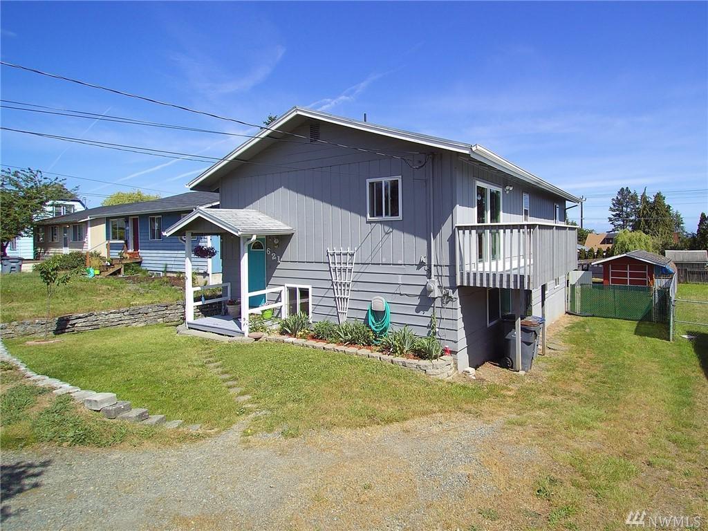 621 Lopez Ave - Photo 1