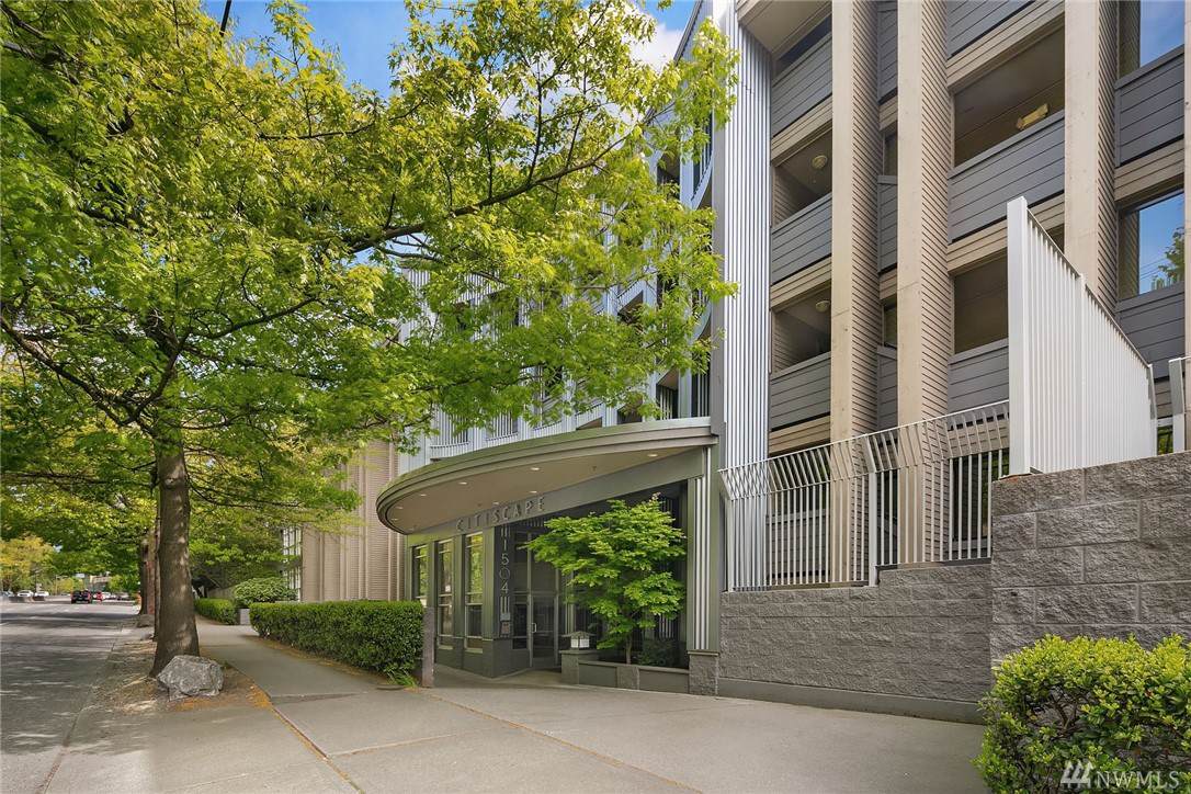 1504 Aurora Ave - Photo 1