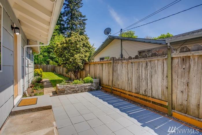 34818 Military Rd - Photo 1