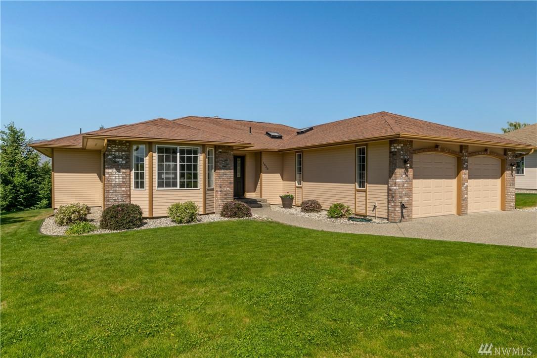 1520 Hannah Wy - Photo 1