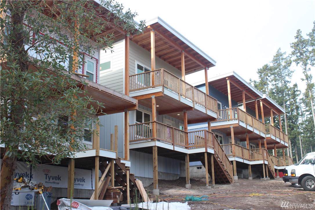 589 Finnegan Wy - Photo 1