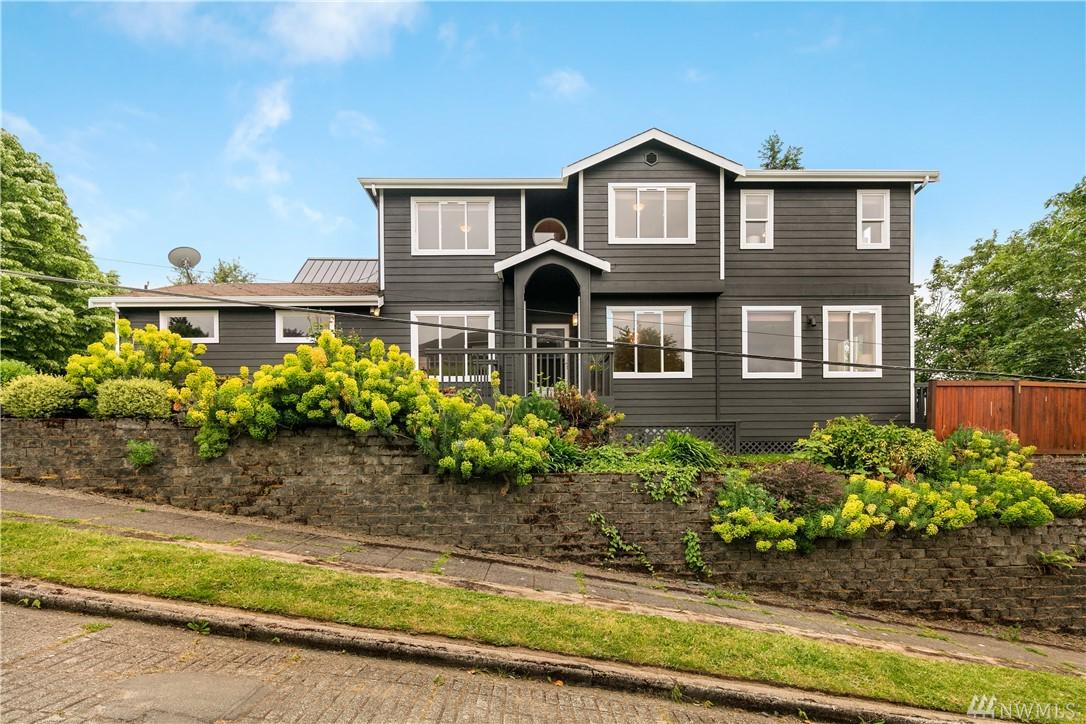 729 30th Ave - Photo 1
