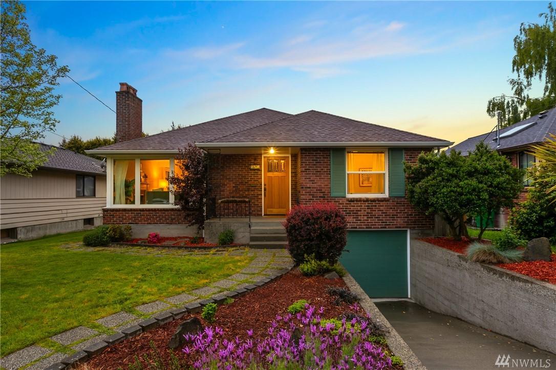 2607 32nd Ave - Photo 1