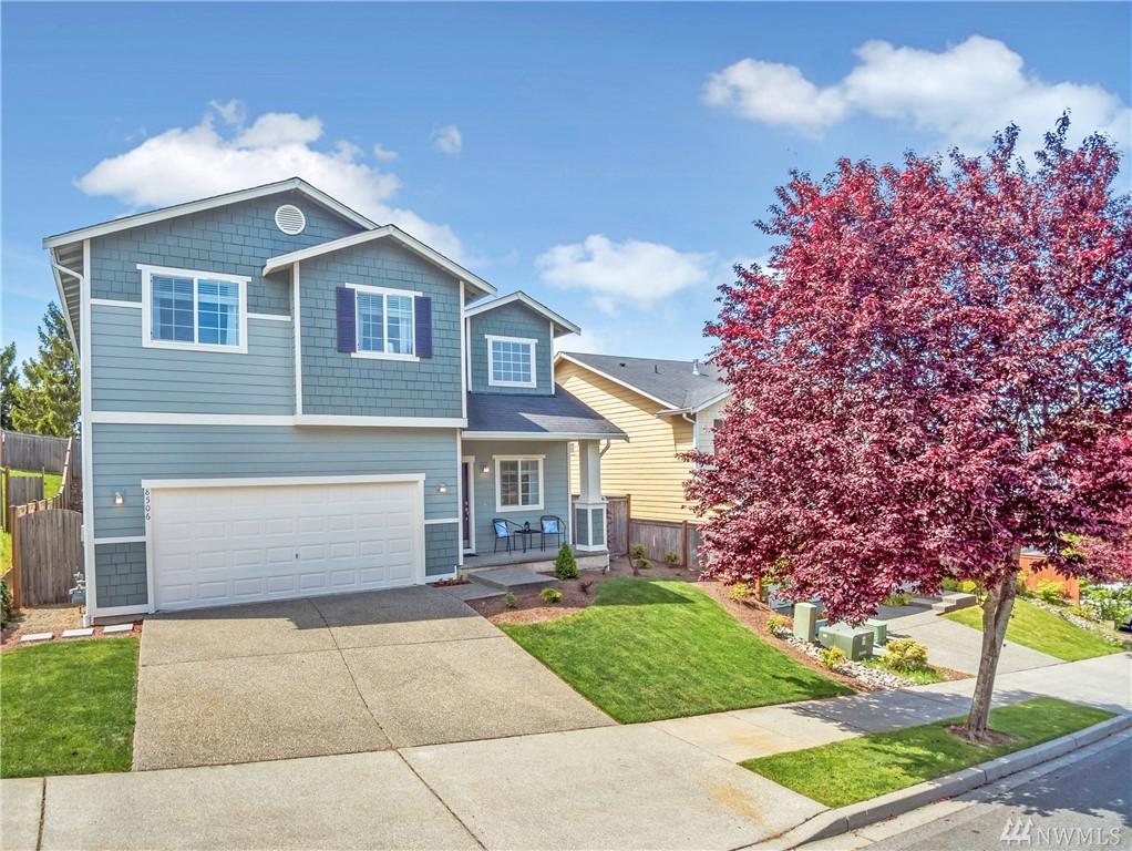 8506 78th Ave - Photo 1